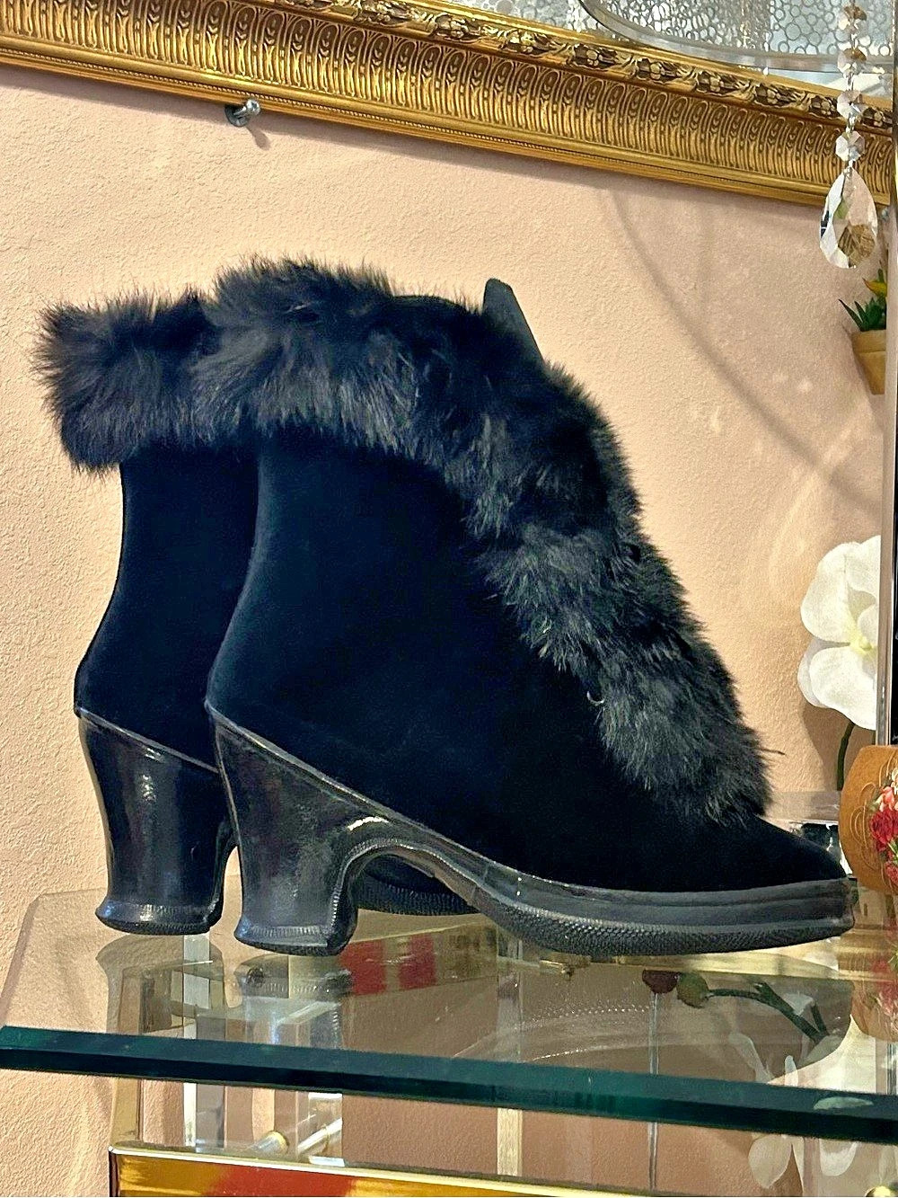 Vintage 1940’s Black Lace Up Velvet Fur Galoshes Ankle Boots Size 7
